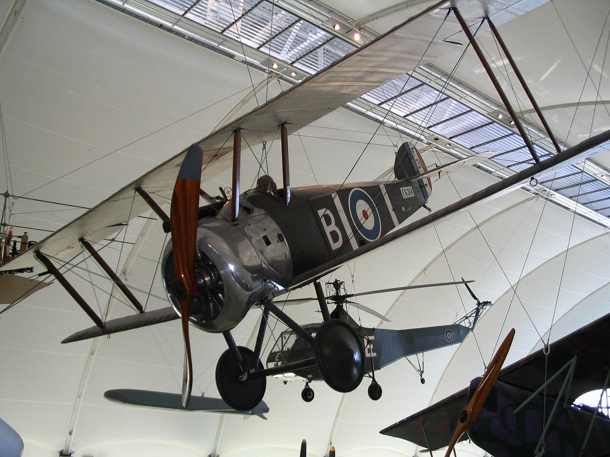 Military - Fighter - Sopwith Camel - 2005 01 - RAF Museum London - 01